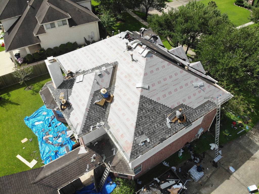 Read more about the article HOW MUCH DOES A NEW ROOF COST?