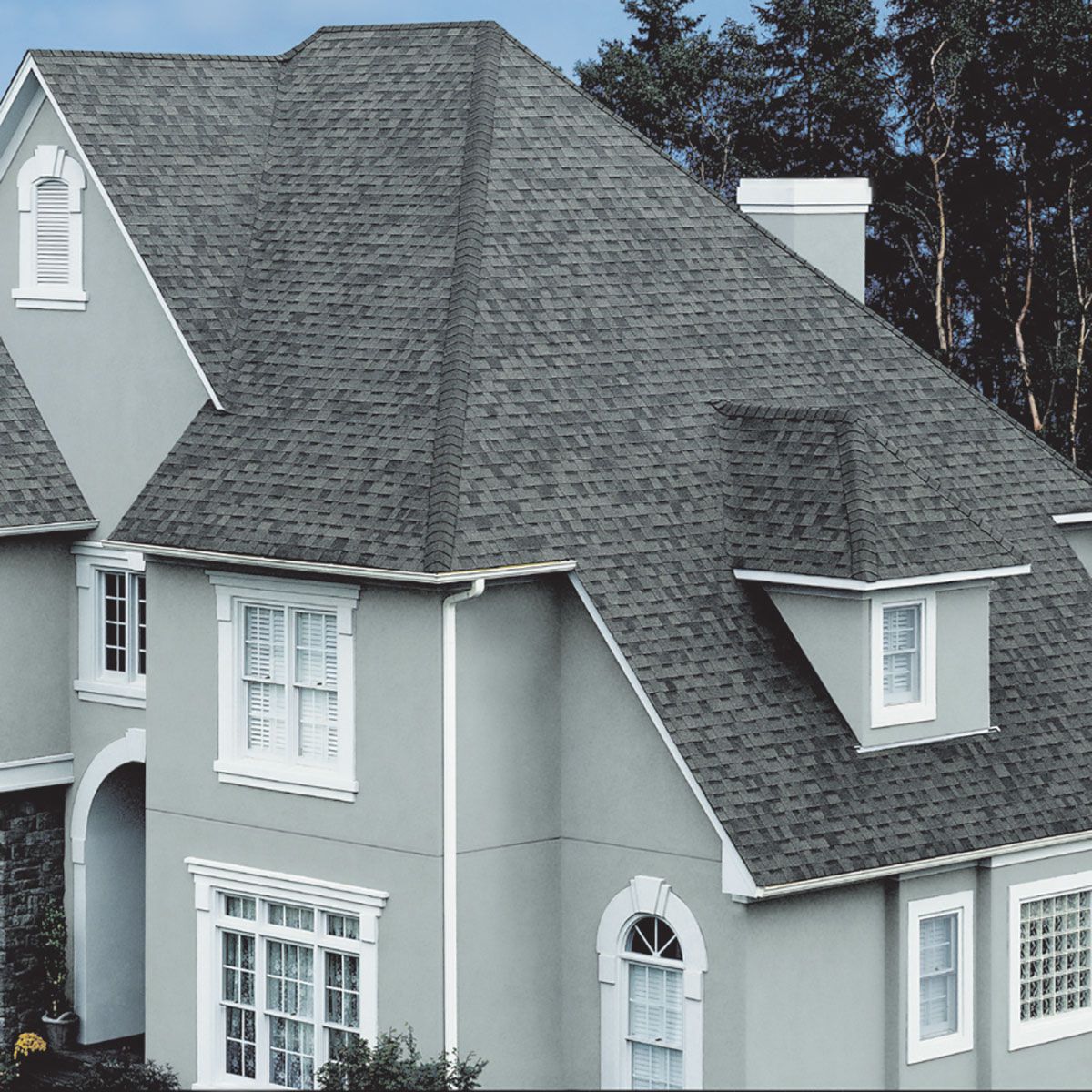 Read more about the article How To Choose Roof Color For Your New Roof